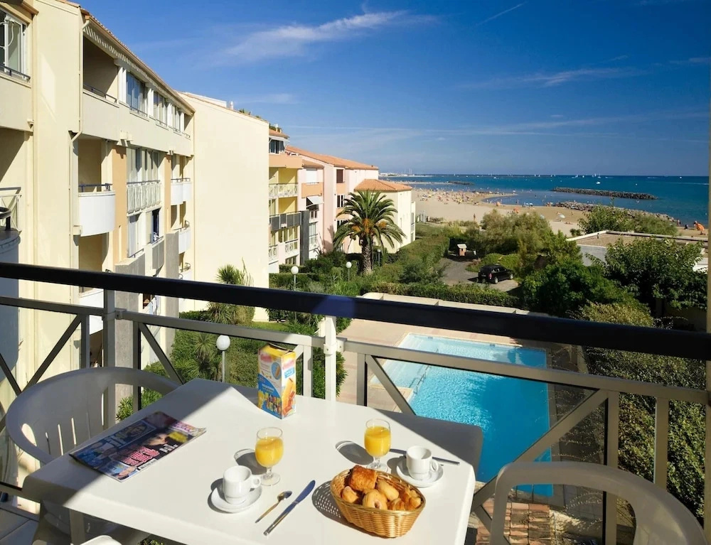 Spacious Coastal Stay for 8 in Cap Dagde