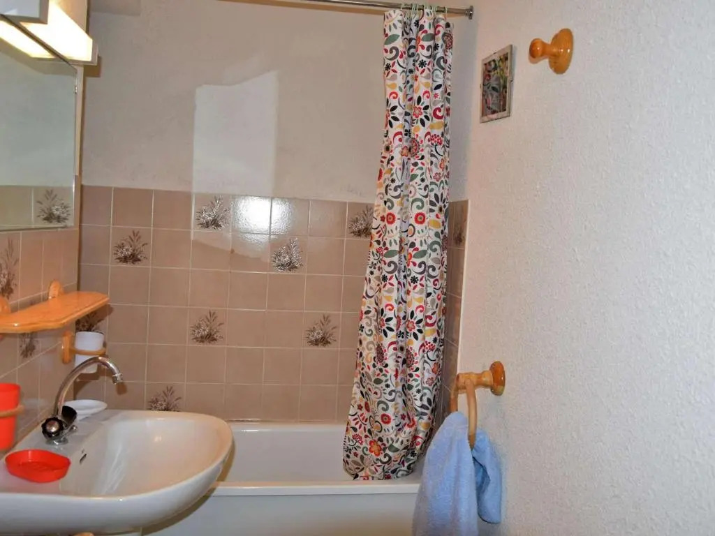 Appartement Risoul, 2 pièces, 4 personnes - FR-1-330-220