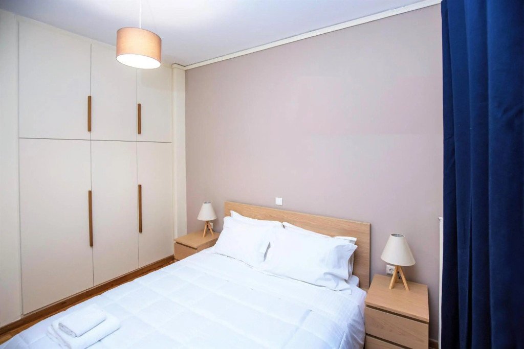Lycabettus Quiet Renovated Apartment