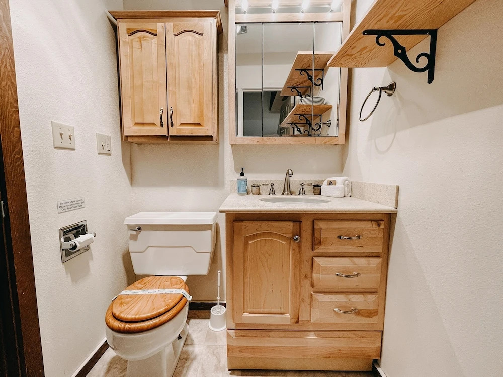 73SW - F/P - W/D - Sleeps 6