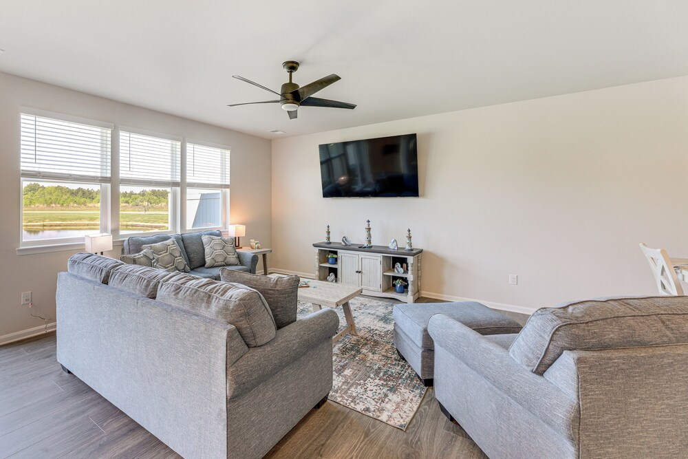 Modern Millville Home: 5 Mi to Beach & Boardwalk!