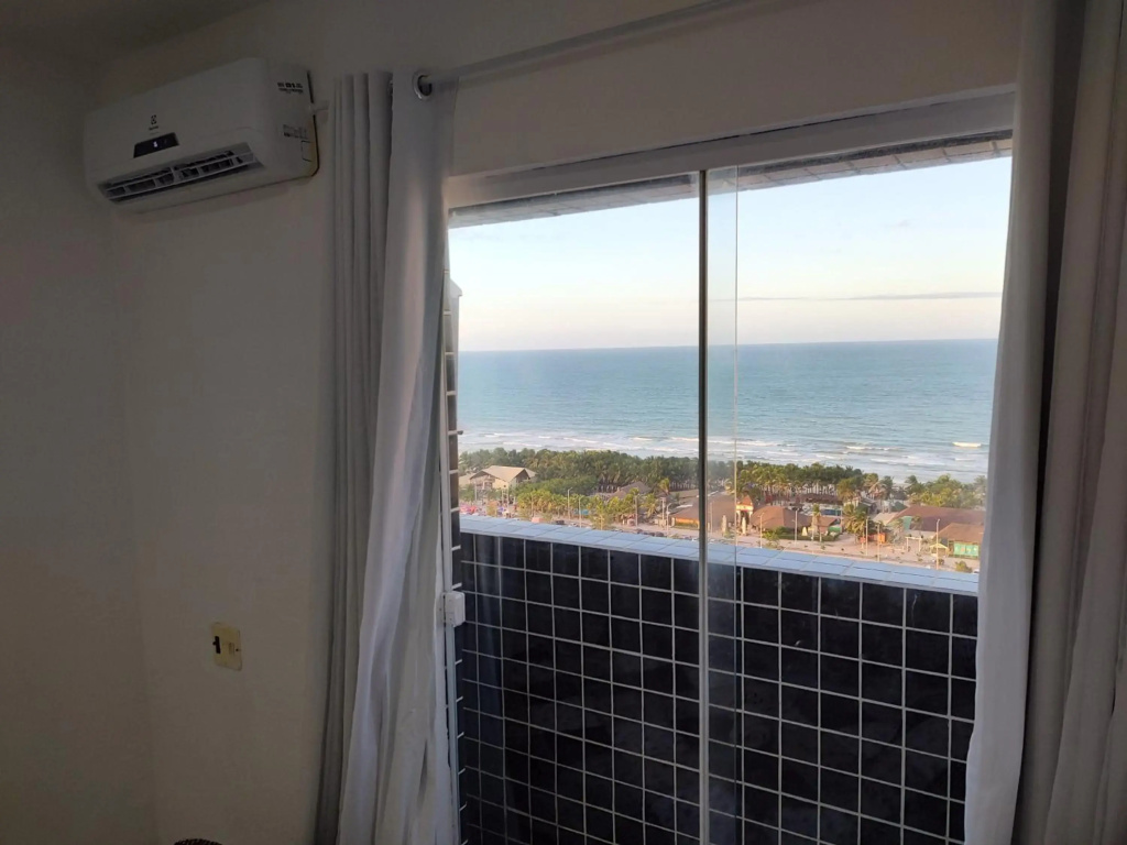 Apto Vista Beira Mar - Praia do Futuro a 100 mt da Praia