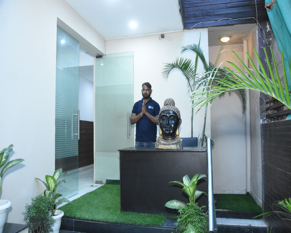 Fabhotel Posh Classic