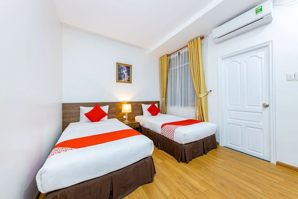 Homey Hotel by OYO Rooms