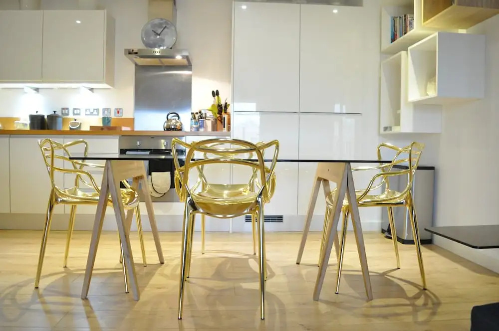 Modern 1 Bed Apartment In Oval