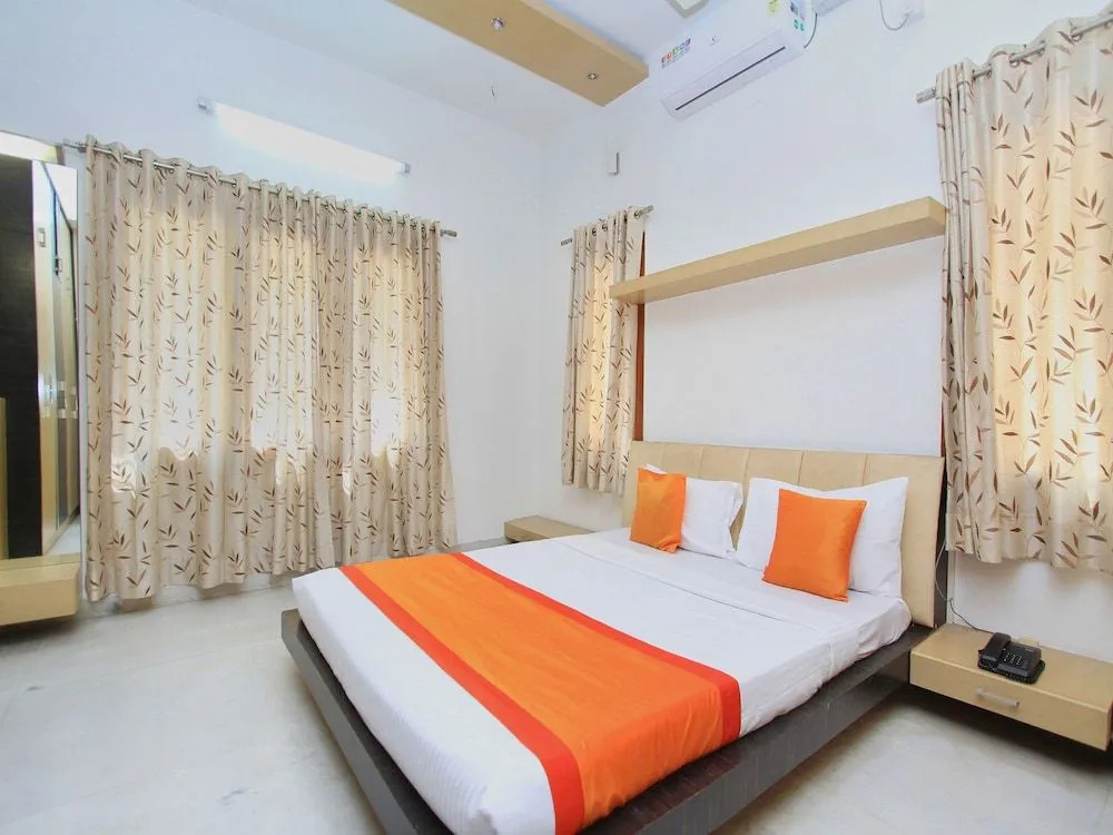 Capital O 11590 Red Carpet Residence