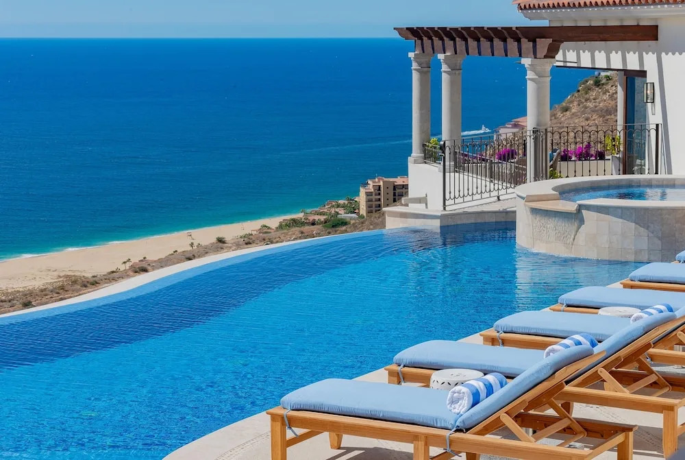 Villa With Sweeping Ocean Views From Pedregal: Casa Stella