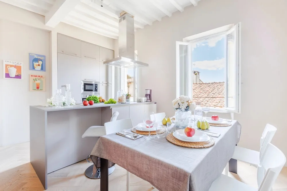 The White Lotus Penthouse