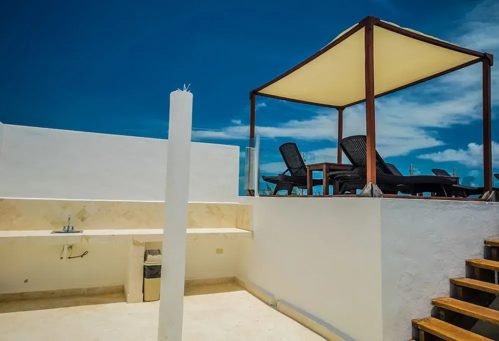La Vista Condo Beachside