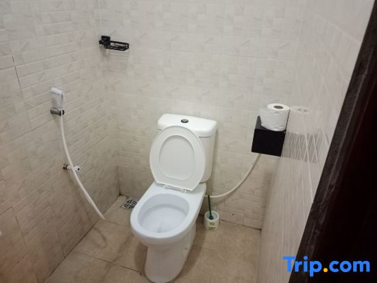Royal Studio Apartment