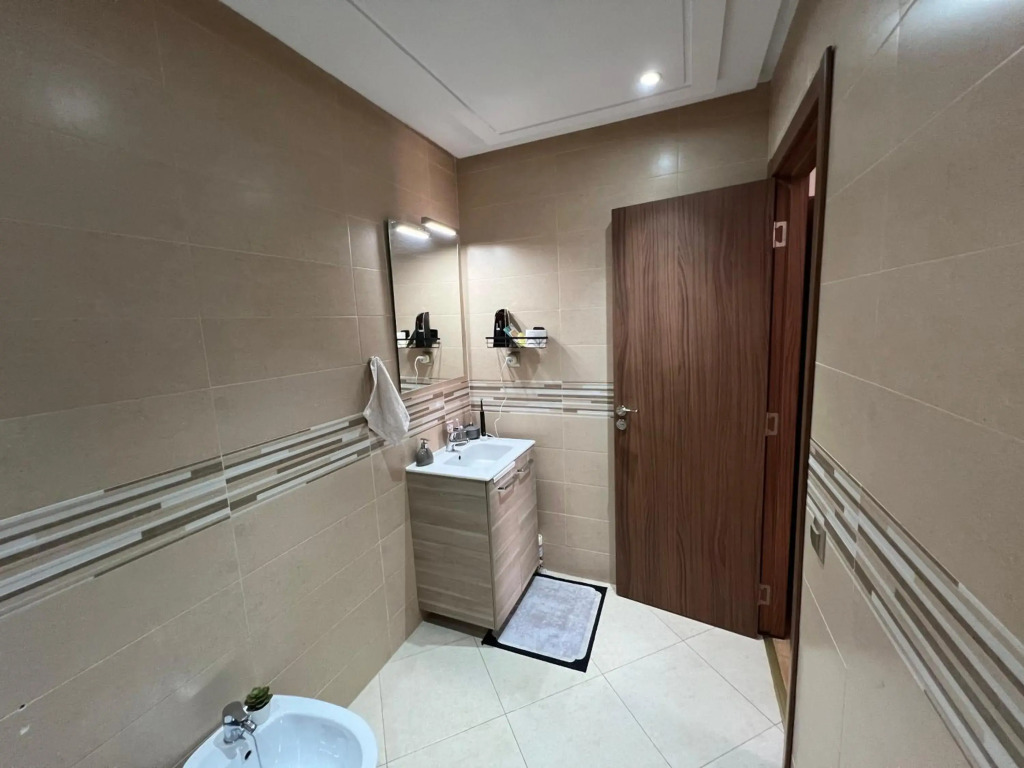 Superbe appartement en résidence avec piscines