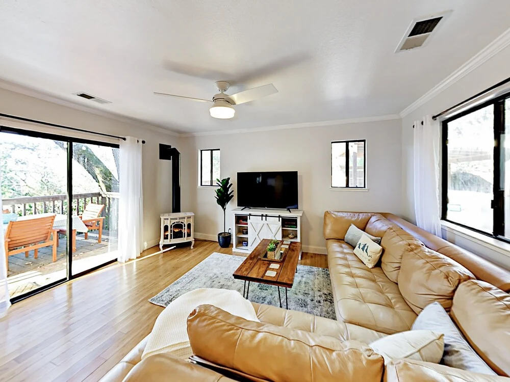 Charming Wine Country Retreat - 3 Br Home