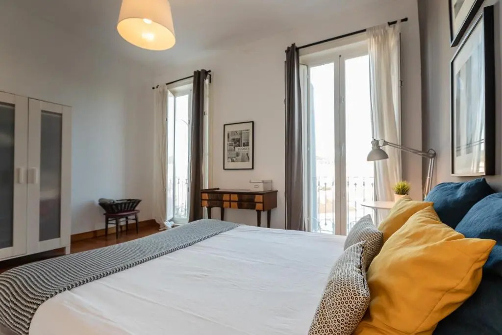 Bright Apartment with Two Bedrooms - BP31