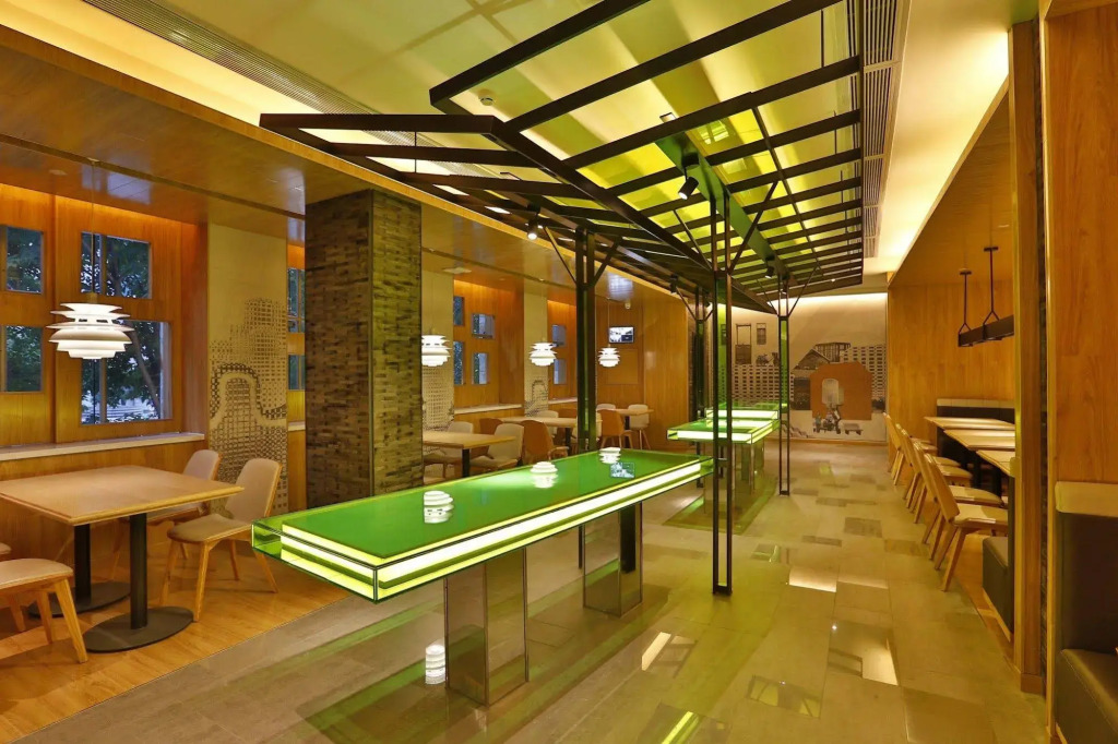 ELITE International Hotel Taikoo Hui Plaza Gangding Metro Station Branch