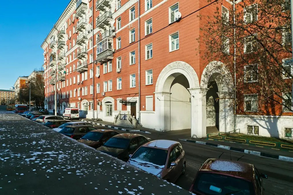 Spacy Apartment Near Moscow State University