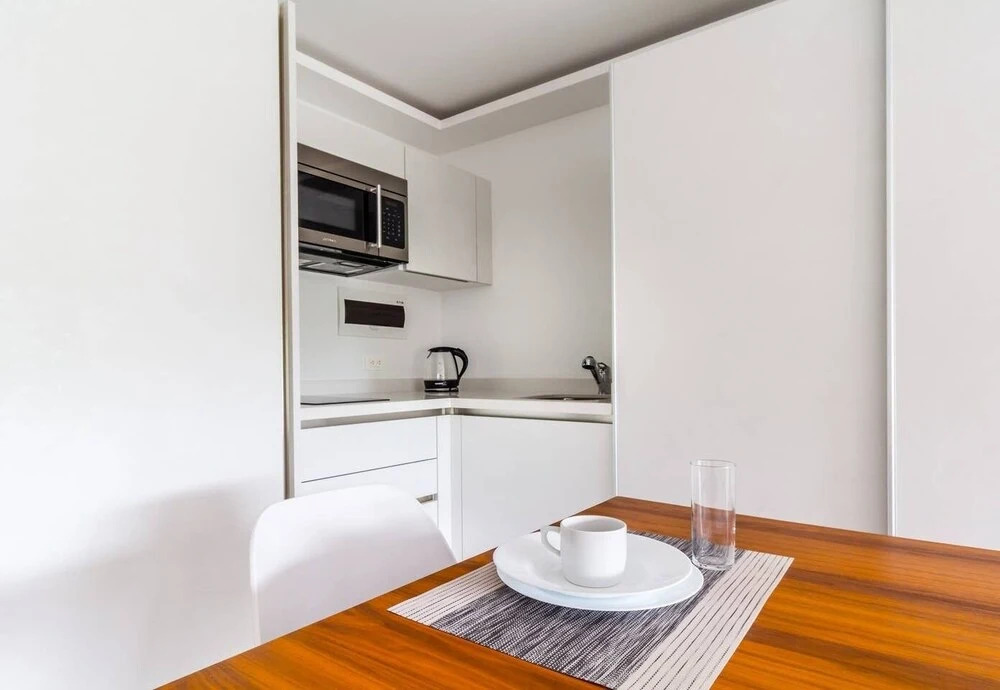 Brand New Studio! Steps From The Beach! AC! Best!