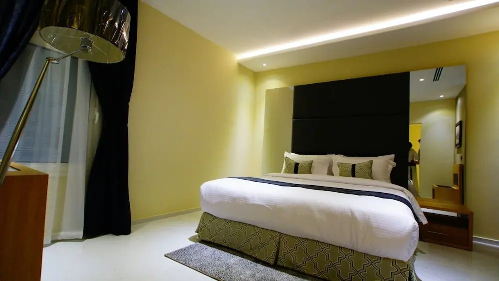 Al Muhaidb Residence Al Malaz 4 - Economic