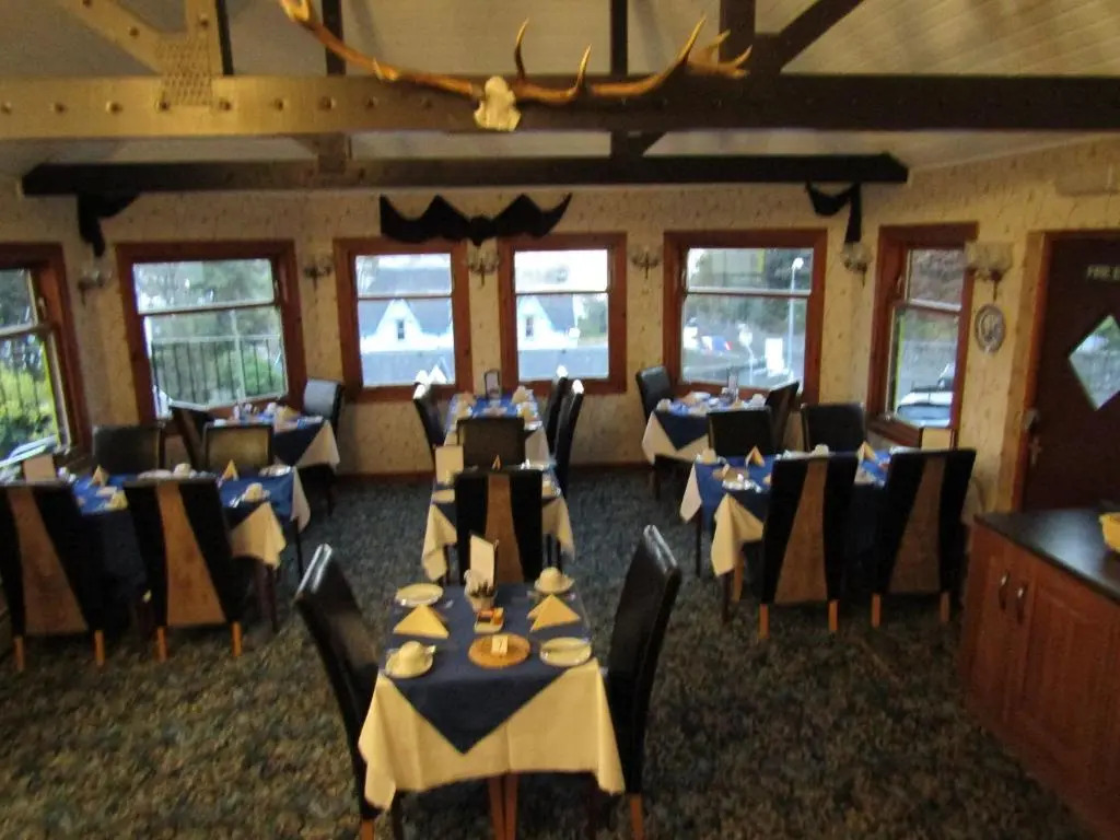 Kings Knoll Hotel