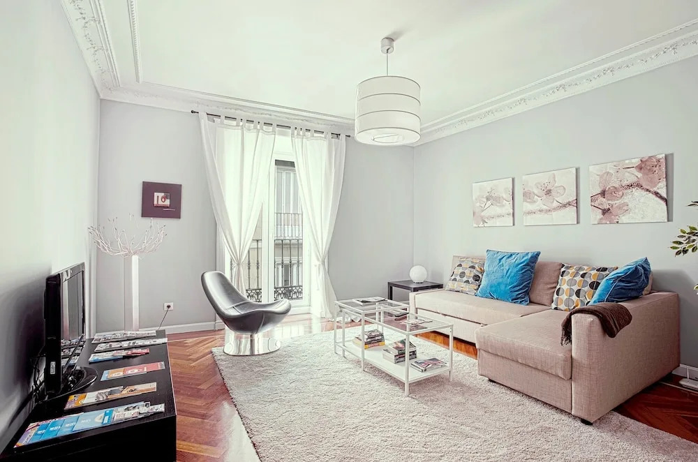 Design Apartment in the Center of Madrid. 2bedrooms. Teatro Real III