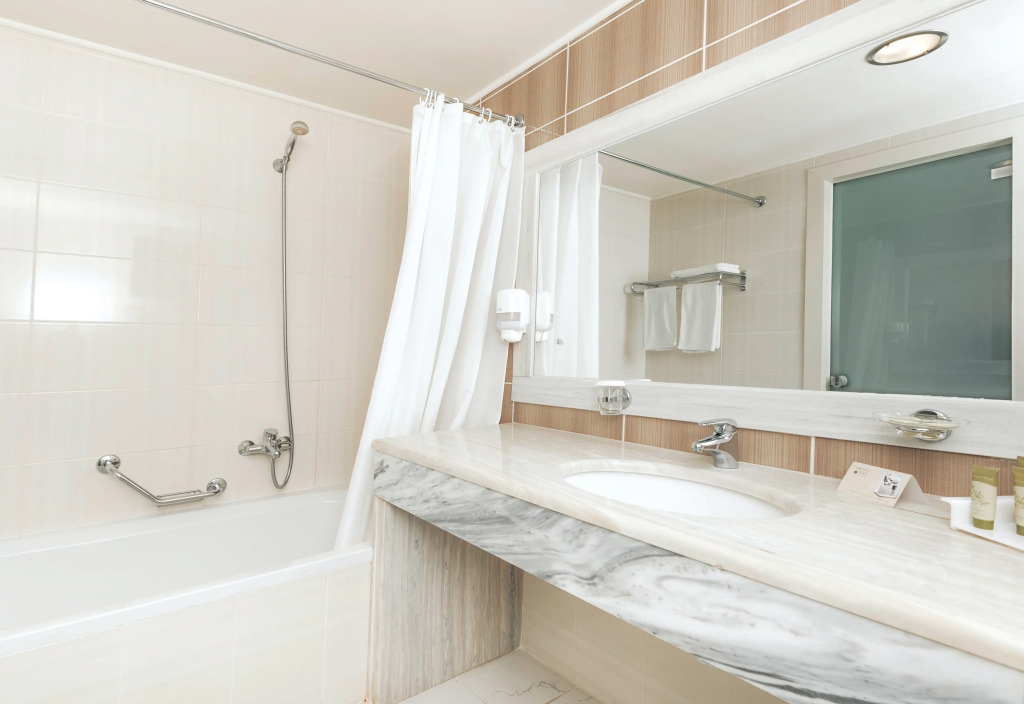 Grand Blue Beach Hotel