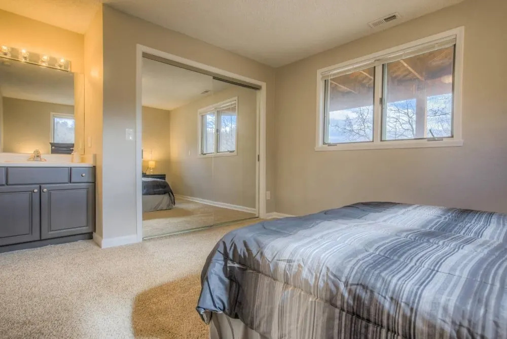 Mountain Viewsclose to Townhot-tubpet-friendly5 BR