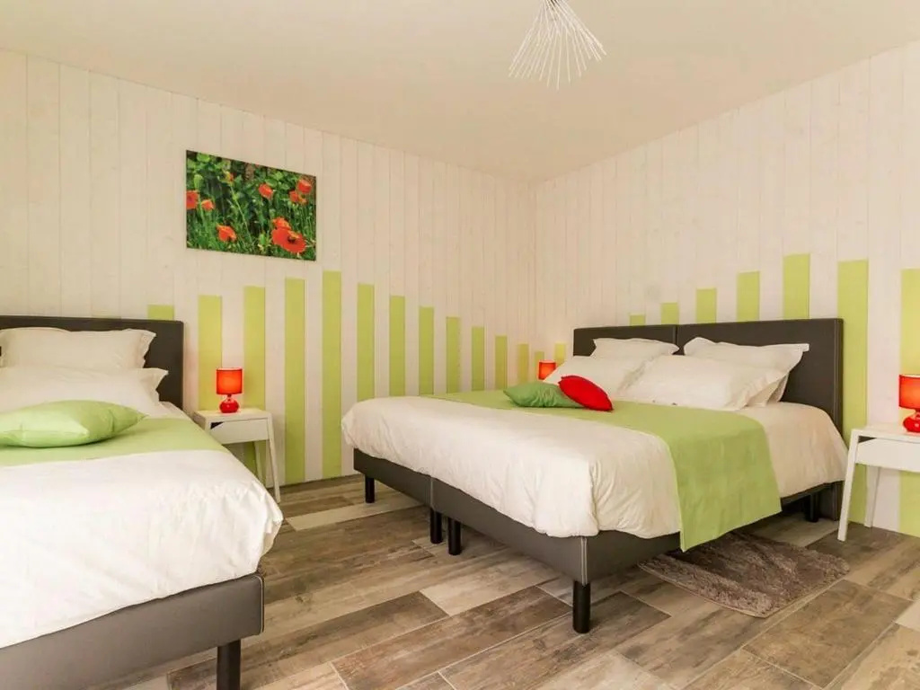 Grande maison en bois avec parc, terrasse, jeux et équipements modernes entre Nantes et Pornic - FR-1-306-1051