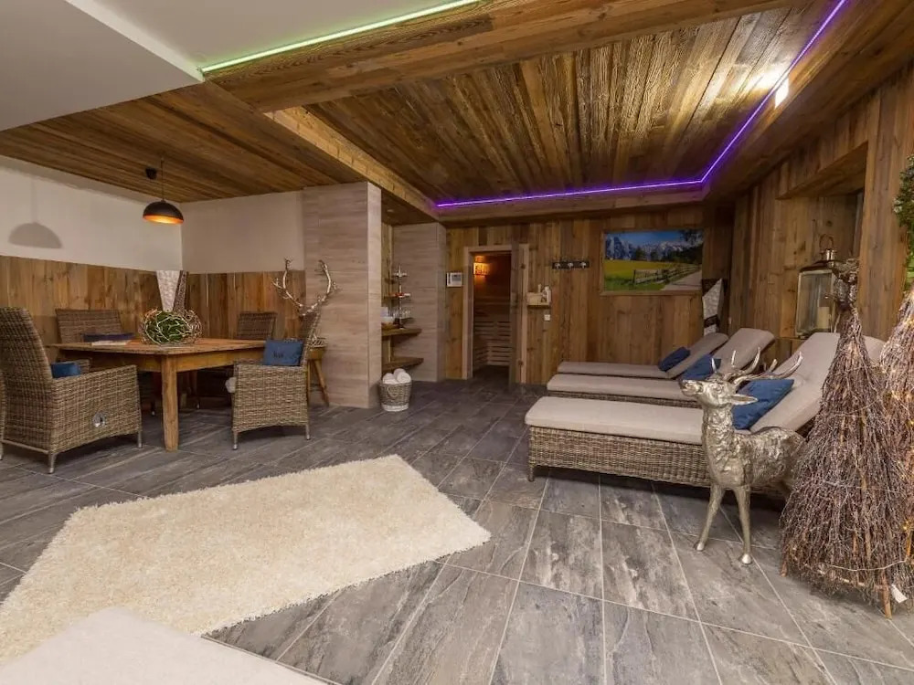 Hotel Alpennest - Mountain Hideaway in Leutasch