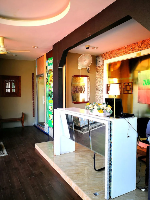 Zahaar New Wing Hotel