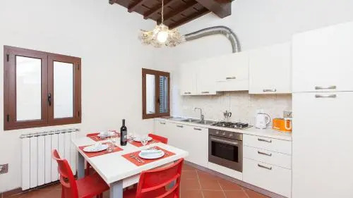 Palazzuolo Tower Apartments by Mamo Florence