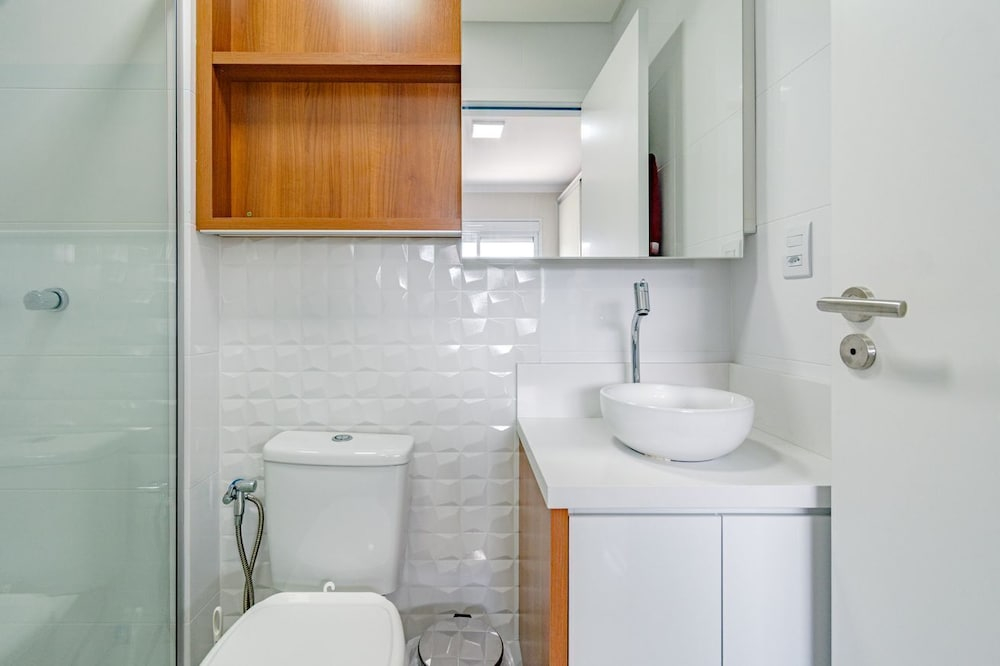 Apartamento c Churrasqueira e 2 Vagas nos Ingleses