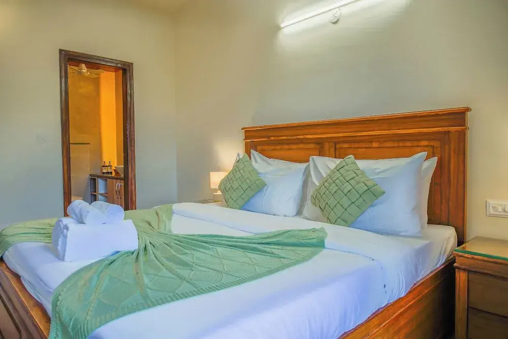 Alaya Stays Veera Marina 3 BHK Apartment