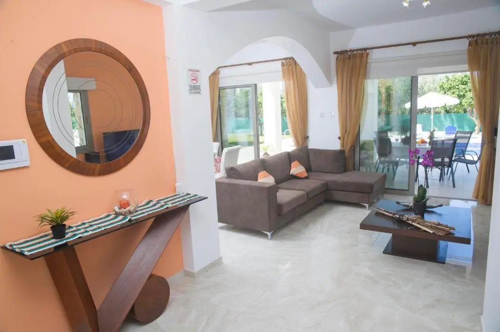 Stunning new Beach Front Villa,1st Line to the Beach, Large Pool, Wonderful Area