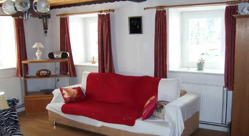 Farm House Orainza