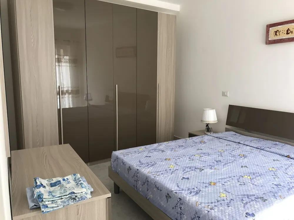 Casa Vita I Bed Ground Unit by Pool