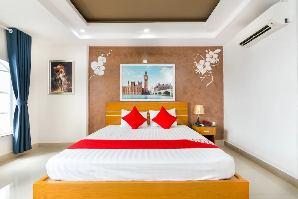Milan Hotel by OYO Rooms