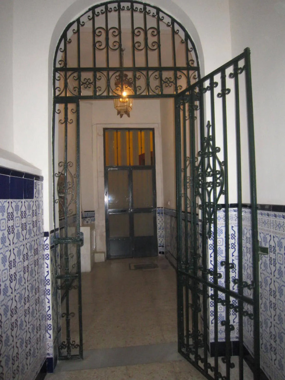 Bromham Apartment