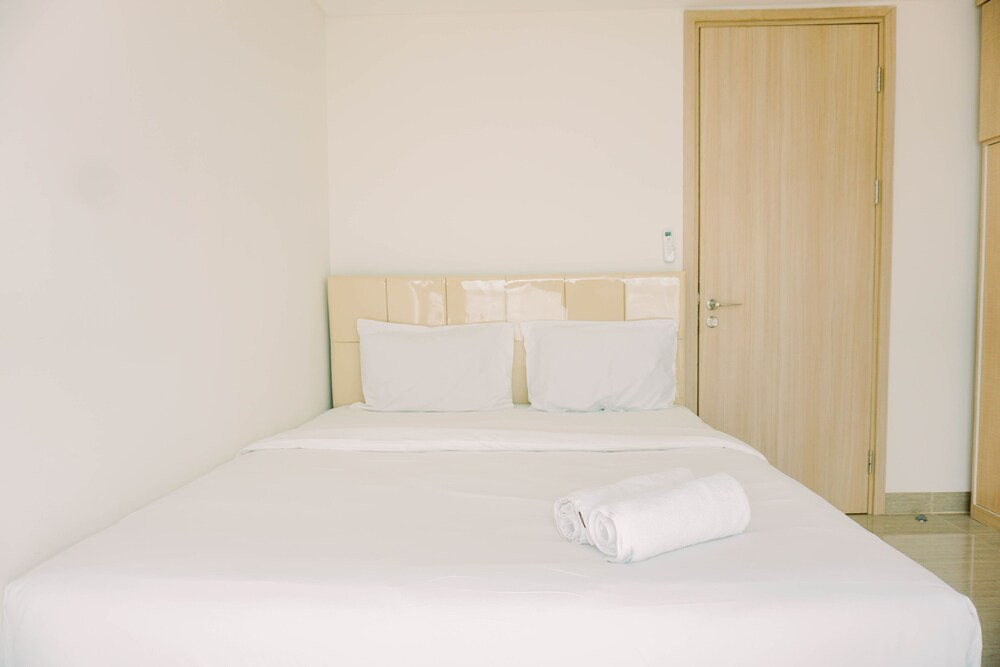 Spacious And Elegant 2Br At 35Th Floor Hillcrest House Apartment