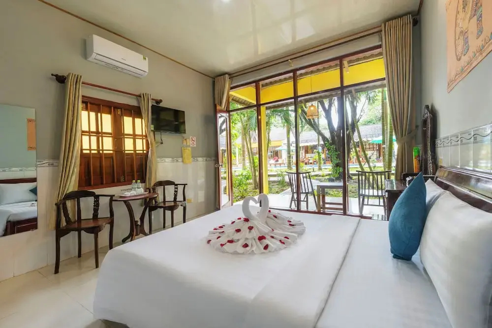 Green Bungalow Garden - Quiet Tropical Retreat, 5 Min To Beach