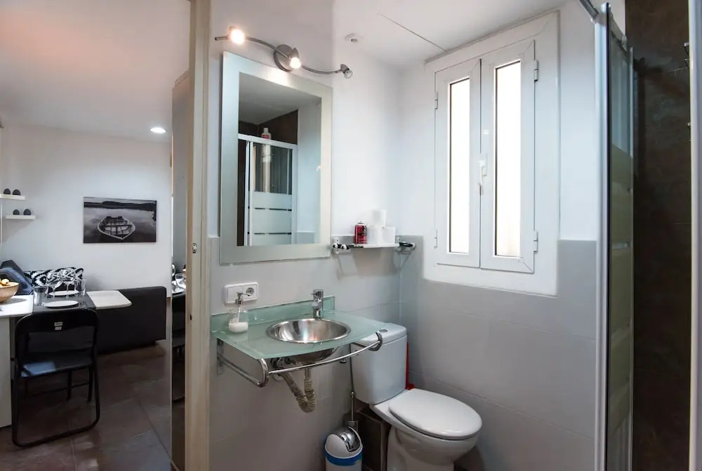 2B Apartment 5 Mins From Sagrada Familia