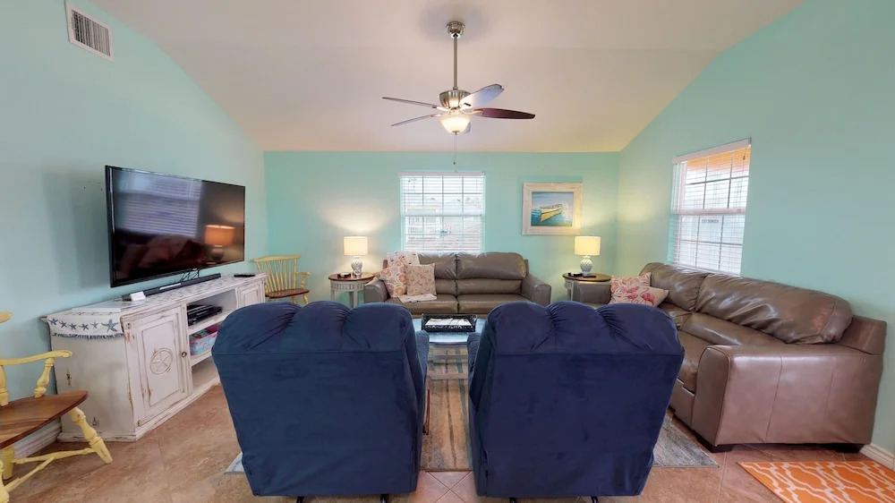 Orange Flamingo 3 Bedroom Home