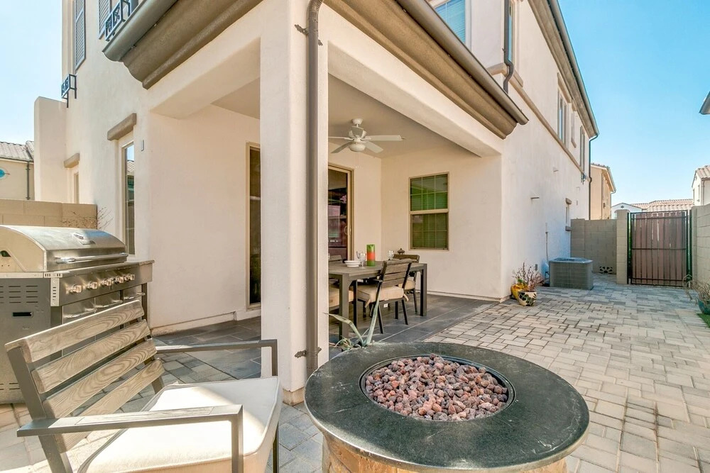 Modern Home in Beautiful Community With Large Pool! by Redawning