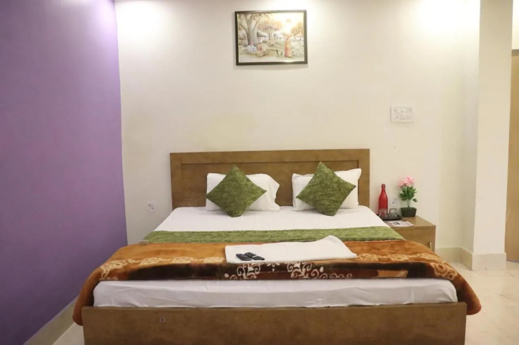 FabHotel Bodhi Vihar