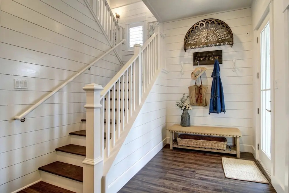 Cinnamon Shore- Tide Water 261 HI