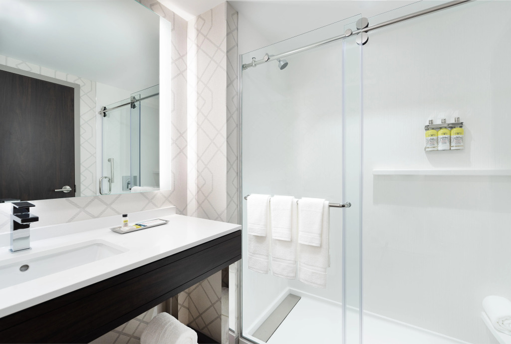 Holiday Inn Boston Logan Airport - Chelsea by IHG