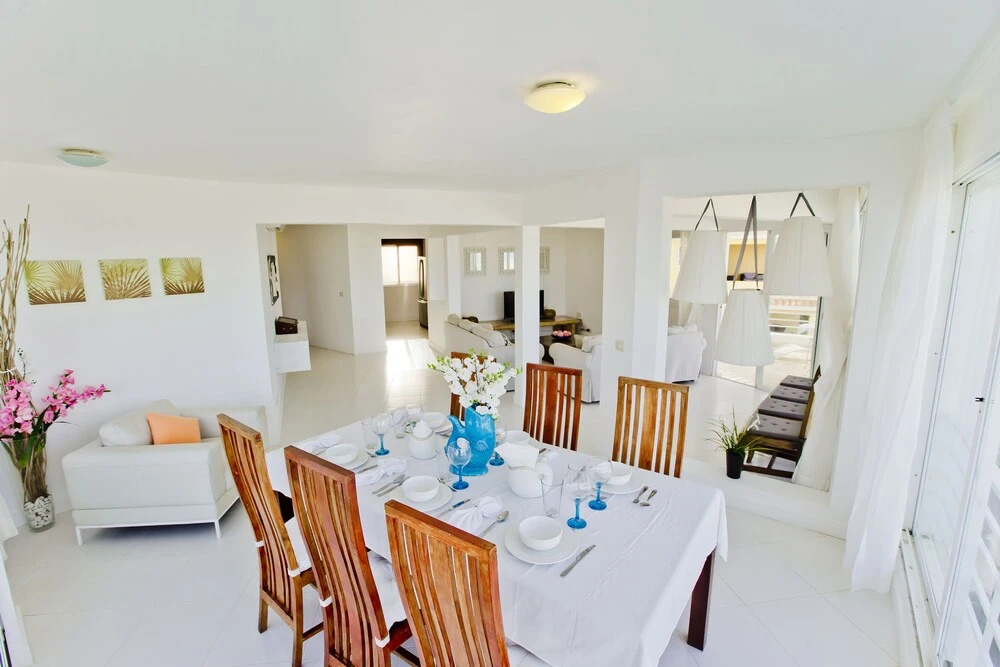 Everything Punta Cana - Top Beachfront