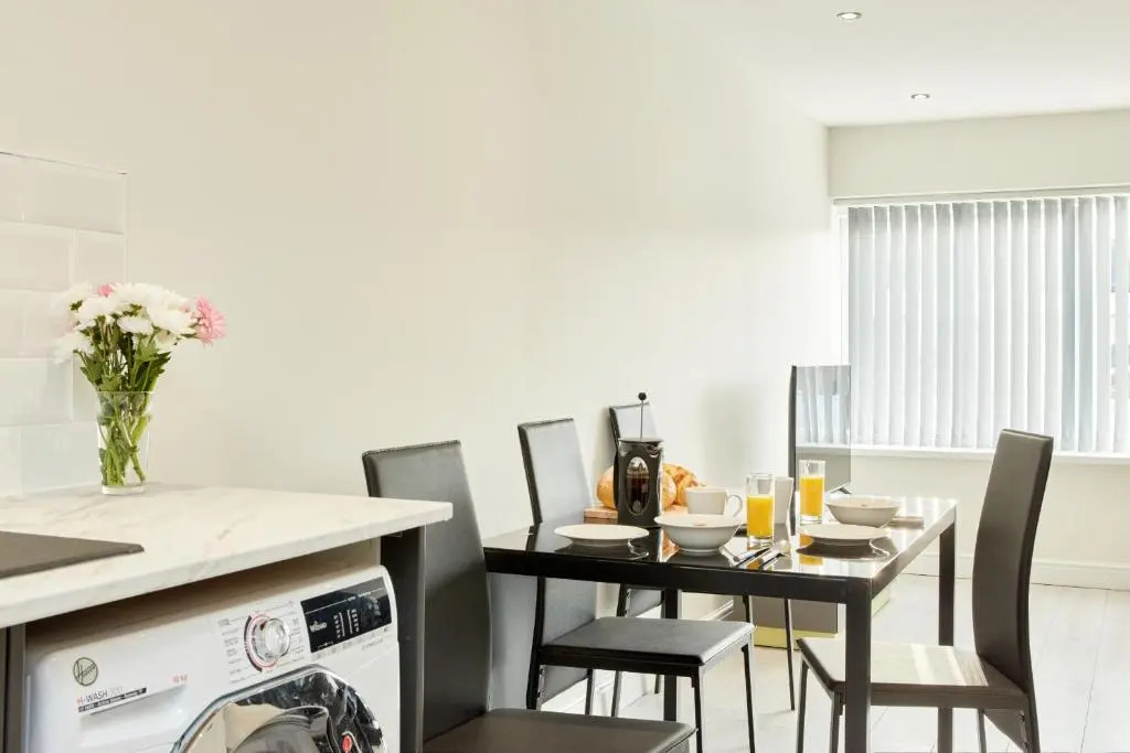 Wolfscote Apartment