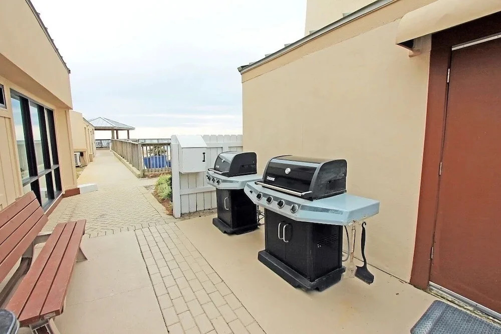 Beach House 203d 2 Bedroom Condo by RedAwning