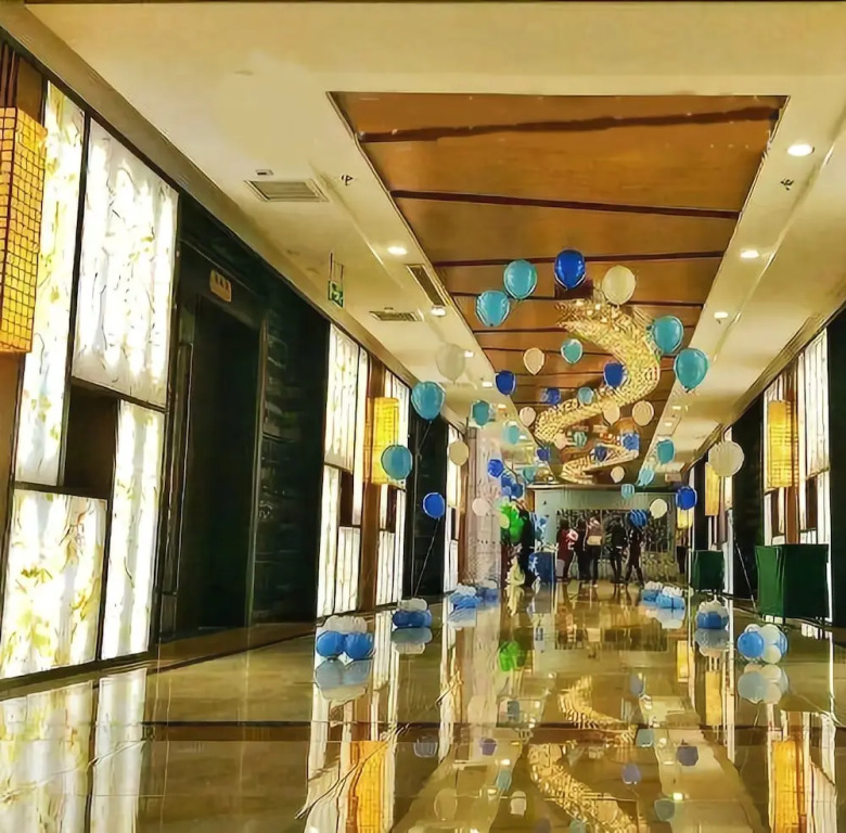 Qingdao Yunfatins Hotel