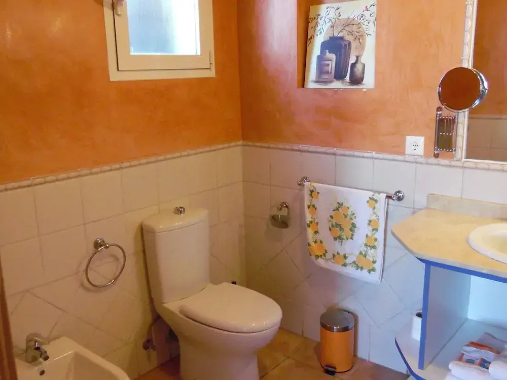 Detached House With Private Pool Near the Beach