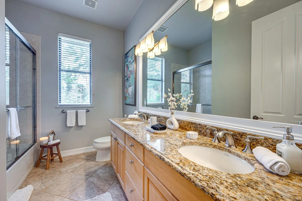 7 Mi to Great Wolf Lodge Water Park: Luxury House